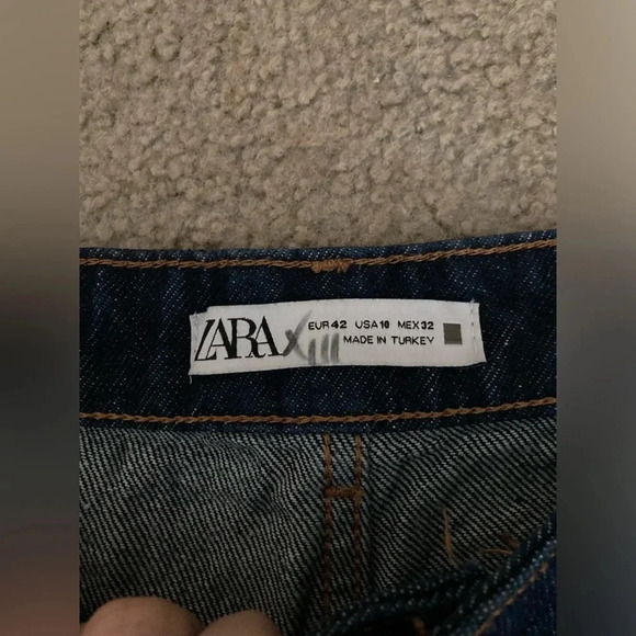 Zara Wide Leg Cropped Jeans Size 10 Dark Blue Wash Denim - Picture 4 of 4